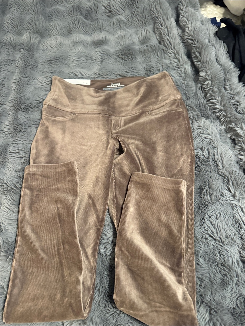 Women’s Velour Pull-On Leggings in Brown